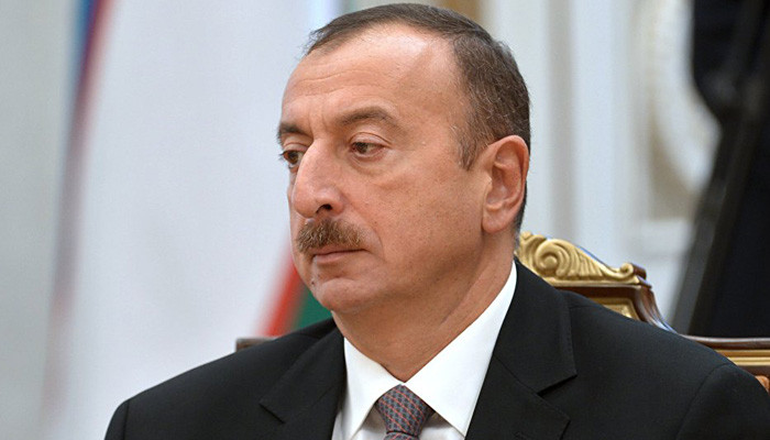 Под председательством Ильхама Алиева состоялось заседание Кабинета Министров, посвященное итогам социально-экономического развития в первой половине 2013 года и предстоящим задачам