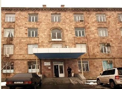 «Երևան» ԲԿ-ի սեփականատերերի միջև ծագած կոնֆլիկտի պատճառով տուժում է ոչ միայն հիվանդանոցն, այլև 175 հոգանոց բուժանձնակազմը