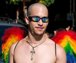 Petersburg penalize gay propaganda