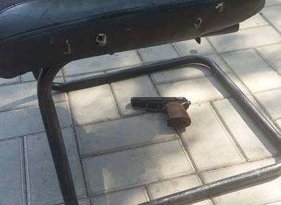 «Վերնիսաժ»-ում տեղի ունեցած սպանության վայրում հայտնաբերվել են «AK 74» ինքնաձիգ, «Մակարով» ատրճանակ և պարկուճներ