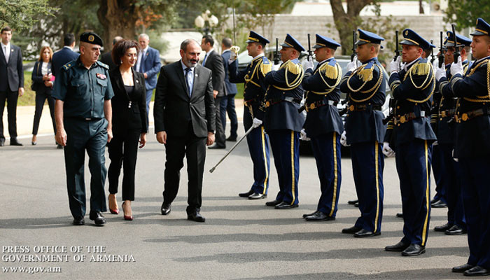 Մեկնարկել է Նիկոլ Փաշինյանի աշխատանքային այցը Լիբանան. տեղի է ունեցել ՀՀ վարչապետի պաշտոնակատարի և Լիբանանի նախագահի հանդիպումը