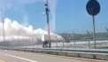 В районе Крымского моста видны клубы дыма